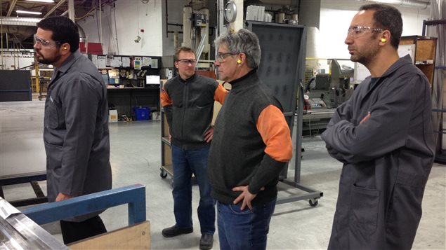 German De Castro et Mounir Jbilou à l’usine de Teknio,n à Montmagny. German De Castro et Mounir Jbilou à l’usine de Teknio,n à Montmagny.