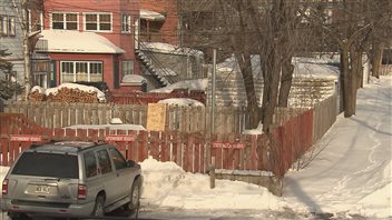 Les ruelles du quartier Limoilou auraient le potentiel d'accueillir des mini-maisons, selon Érick Rivard. Les ruelles du quartier Limoilou auraient le potentiel d'accueillir des mini-maisons, selon Érick Rivard.