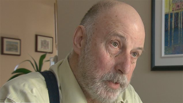 Le secrétaire d'Égalité santé en français, Jacques Verge Le secrétaire d'Égalité santé en français, Jacques Verge