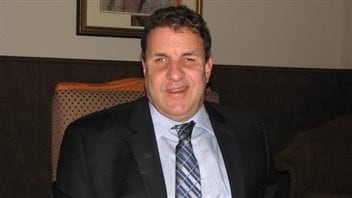 Tim McIsaac est l'un des 10 % des personnes aveugles employées au Canada Tim McIsaac est l'un des 10 % des personnes aveugles employées au Canada