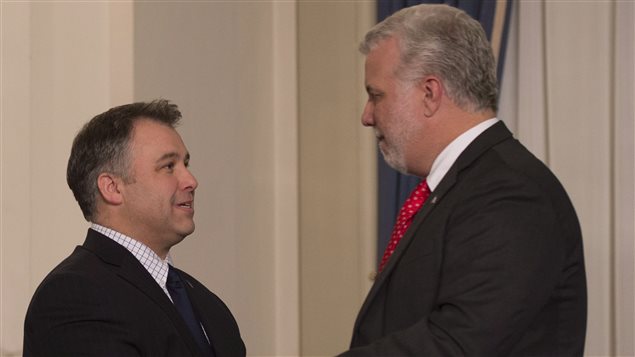 Sébastien Proulx et Philippe Couillard Sébastien Proulx et Philippe Couillard