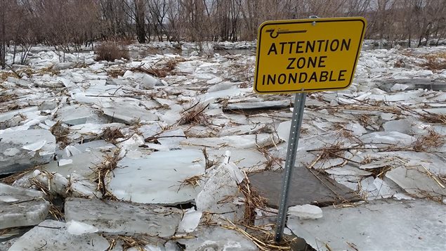 Attention zone inondable à Coaticook. Attention zone inondable à Coaticook.