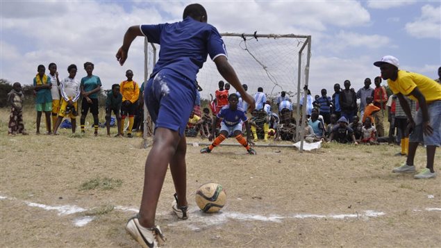 Les dons sont versés au Gatina Youth and Empowerment Program, un organisme de charité au Kenya. Les dons sont versés au Gatina Youth and Empowerment Program, un organisme de charité au Kenya.