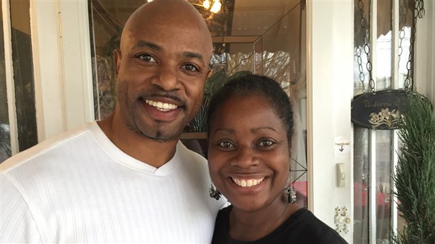Rachelle Jamerson-Holmes et son mari Rachelle Jamerson-Holmes et son mari