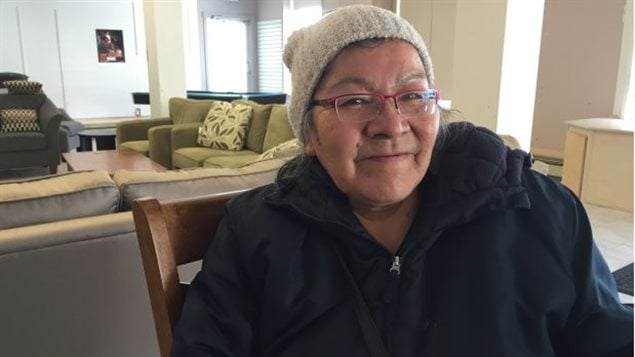 Rita Wynne pense souvent à sa communauté de Kashechewan Rita Wynne pense souvent à sa communauté de Kashechewan