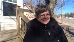 Betty Steeves a été témoin de l'arrestation. Betty Steeves a été témoin de l'arrestation.