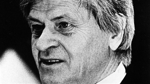 Le père Lacroix en 1985 Le père Lacroix en 1985