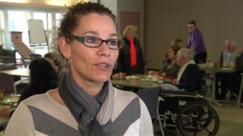 Originaire de l'Ontario, Lucie Reuvers occupe depuis deux ans le poste de directrice des soins à la Villa Youville. Originaire de l'Ontario, Lucie Reuvers occupe depuis deux ans le poste de directrice des soins à la Villa Youville.