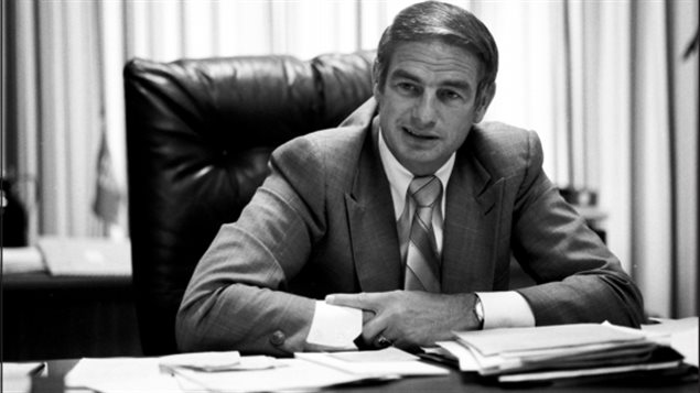Don Getty en septembre 1978, quand il était ministre de l'Énergie et des Ressources naturelles de l'Alberta Don Getty en septembre 1978, quand il était ministre de l'Énergie et des Ressources naturelles de l'Alberta