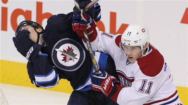 Jacob Trouba et Brendan Gallagher Jacob Trouba et Brendan Gallagher
