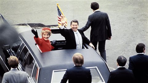 Nancy Reagan et le président américain Ronald Reagan en janvier 1981 Nancy Reagan et le président américain Ronald Reagan en janvier 1981