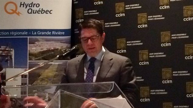 Éric Martel, PDG d'Hydro-Québec, donnant une conférence devant la Chambre de commerce et d'industrie de Rouyn-Noranda Éric Martel, PDG d'Hydro-Québec, donnant une conférence devant la Chambre de commerce et d'industrie de Rouyn-Noranda