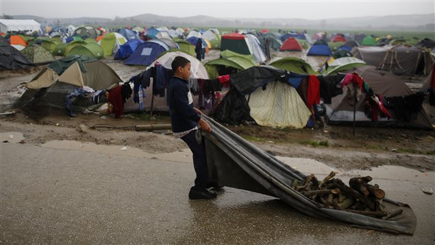 Camp d'Idomeni, situé à la frontière gréco-macédonienne. Camp d'Idomeni, situé à la frontière gréco-macédonienne.