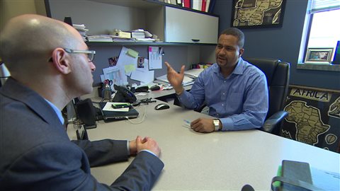 Mohamed Doumbia, conseiller en immigration économique, Conseil de développement économique des municipalités bilingues du Manitoba Mohamed Doumbia, conseiller en immigration économique, Conseil de développement économique des municipalités bilingues du Manitoba