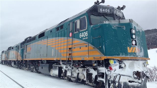 Un train de passagers a été immobilisé plusieurs heures à Saint-Simon. Un train de passagers a été immobilisé plusieurs heures à Saint-Simon.