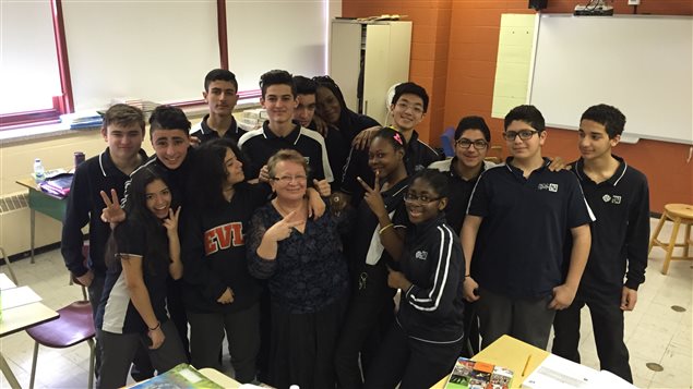 La classe d'Agneta Kubik de l'École secondaire Evangéline de l'Arrondissement Ahuntsic-Cartierville. La classe d'Agneta Kubik de l'École secondaire Evangéline de l'Arrondissement Ahuntsic-Cartierville.
