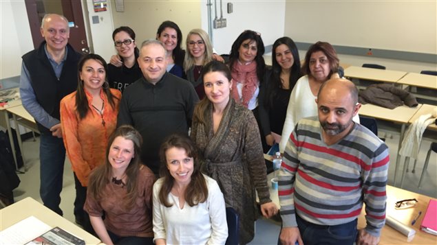 Au Cégep Bois-de-Boulogne, une vingtaine de groupes suivent le programme de francisation du MIDI, comme celui de Véronique Rioux (en bas à gauche). Au Cégep Bois-de-Boulogne, une vingtaine de groupes suivent le programme de francisation du MIDI, comme celui de Véronique Rioux (en bas à gauche).