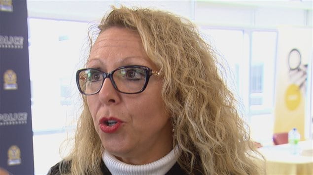 Lyne Cardinal, directrice des services généraux, CIUSSS de l'Estrie CHUS Lyne Cardinal, directrice des services généraux, CIUSSS de l'Estrie CHUS