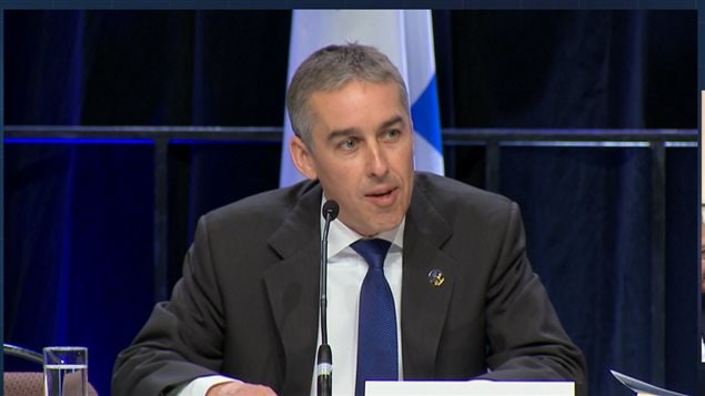 Le porte-parole du Parti québécois en matière de finances Le porte-parole du Parti québécois en matière de finances
