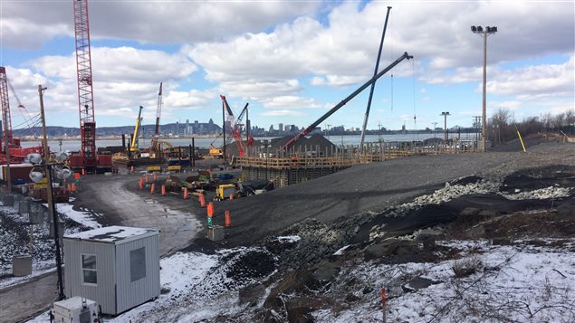 Le futur pont Champlain en construction Le futur pont Champlain en construction