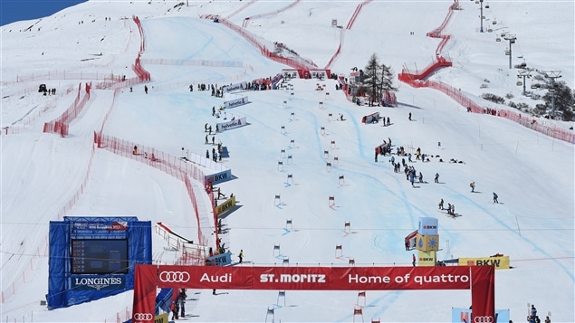 L'épreuve par équipe des finales de la Coupe du monde de ski alpin. L'épreuve par équipe des finales de la Coupe du monde de ski alpin.
