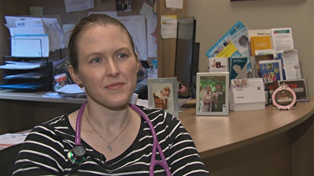Jennifer Mitton est omnipraticienne à Gatineau. Jennifer Mitton est omnipraticienne à Gatineau.