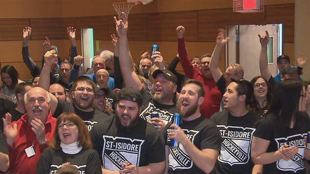 Saint-Isidore est finaliste du concours Hockeyville. Saint-Isidore est finaliste du concours Hockeyville.