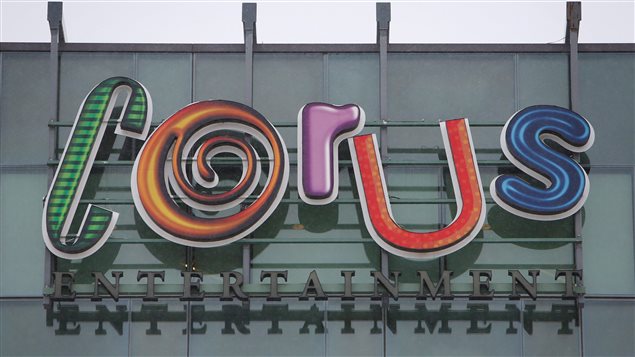 Avec l’achat de Shaw Media, Corus possédera plus de 45 services spécialisés, 15 chaînes de télévision conventionnelle et 39 stations de radio. Avec l’achat de Shaw Media, Corus possédera plus de 45 services spécialisés, 15 chaînes de télévision conventionnelle et 39 stations de radio.
