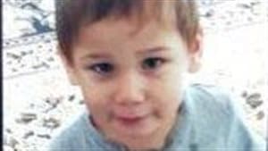 Chase Martens, 2 ans, est disparu mardi près d'Austin, un village entre Brandon et Portage-la-Prairie, à 120 kilomètres à l'ouest de Winnipeg. Chase Martens, 2 ans, est disparu mardi près d'Austin, un village entre Brandon et Portage-la-Prairie, à 120 kilomètres à l'ouest de Winnipeg.