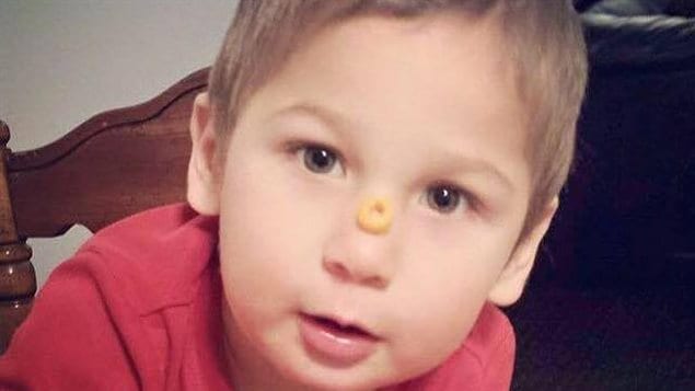L'enfant de 2 ans a disparu depuis mardi à Austin, au Manitoba. L'enfant de 2 ans a disparu depuis mardi à Austin, au Manitoba.