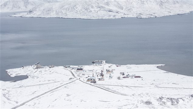 L'observatoire Zeppelin, situé sur l'île norvégienne de Svalbard, dans le cercle arctique. L'observatoire Zeppelin, situé sur l'île norvégienne de Svalbard, dans le cercle arctique.