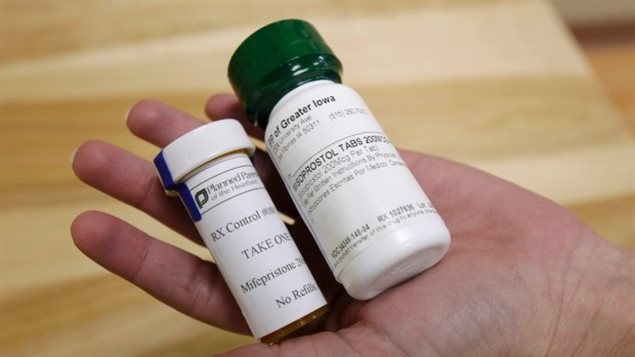 La pilule abortive Mifegymiso sera disponible en 2016 au Canada. La pilule abortive Mifegymiso sera disponible en 2016 au Canada.