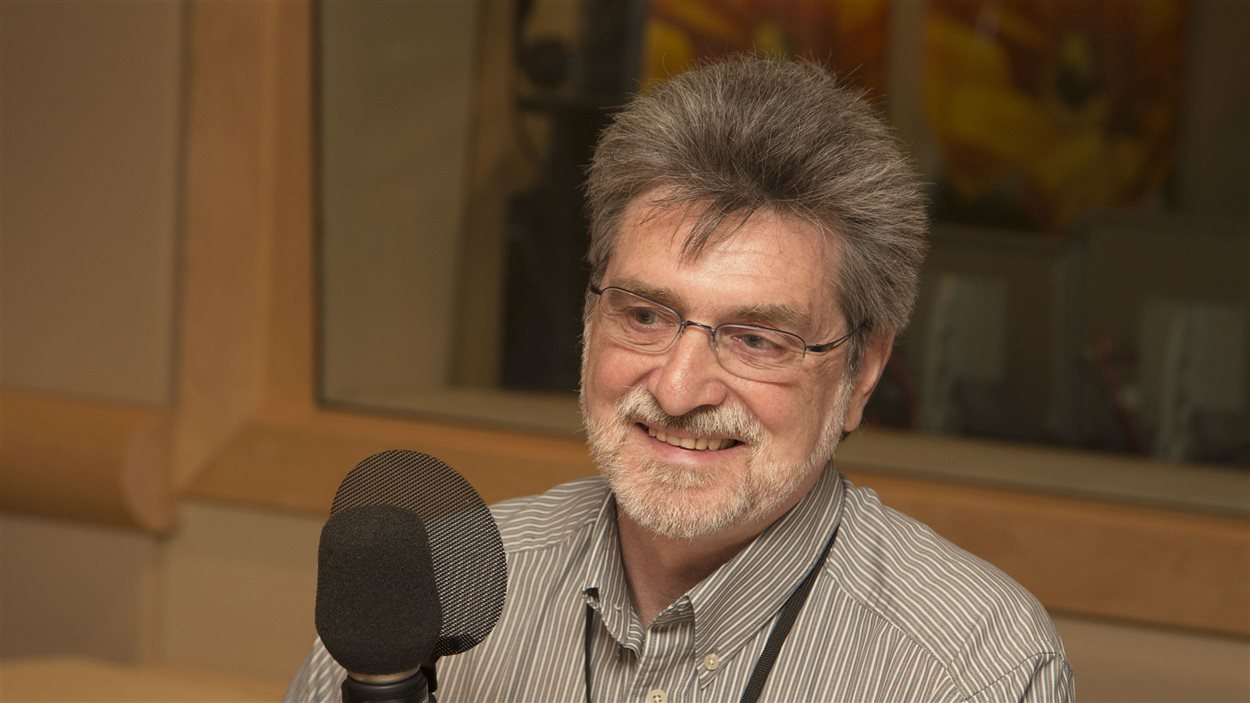 Guy Giasson, agent de communication de l'Association des consommateurs pour la qualité dans la construction Guy Giasson, agent de communication de l'Association des consommateurs pour la qualité dans la construction