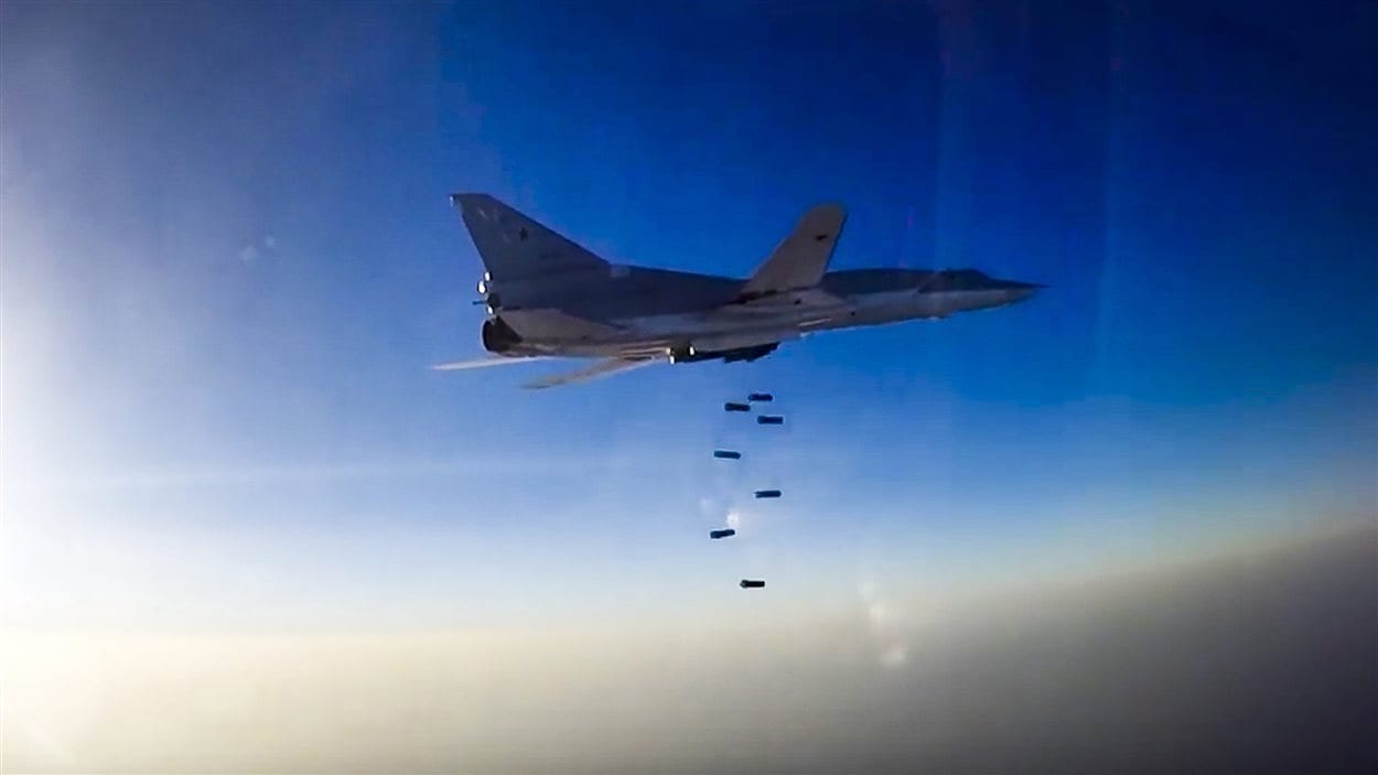 Un appareil russe au-dessus de la région d'Alep en Syrie.