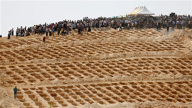 Le cimetière de Gaziantep se préparait à recevoir de nombreux corps, dimanche.