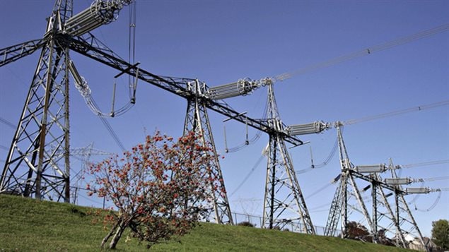 Des lignes de transport d'électricité à Churchill Falls
