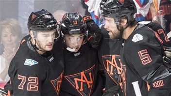 Johnny Gaudreau (no. 13) et Aaron Ekblad (no. 5) Johnny Gaudreau (no. 13) et Aaron Ekblad (no. 5)