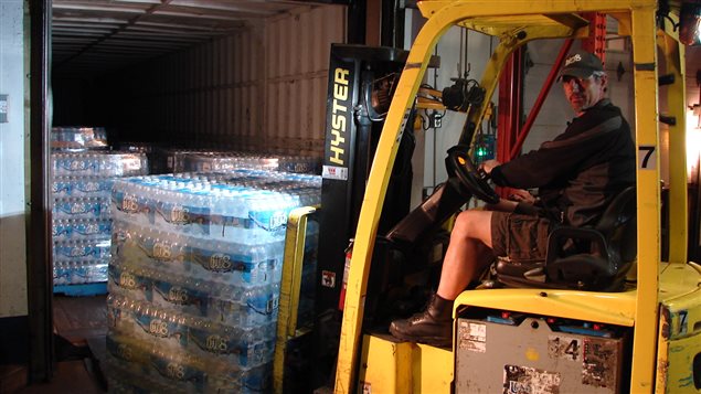 Près de 107 500 litres d'eau seront offerts par Sobeys. Près de 107 500 litres d'eau seront offerts par Sobeys.