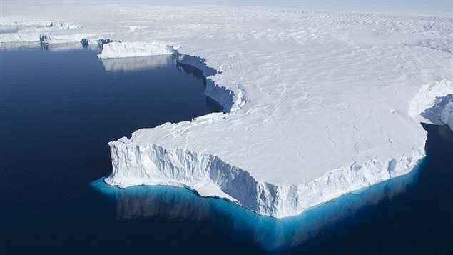 Vue aérienne de la péninsule de Browning, près de la base antarctique Casey Vue aérienne de la péninsule de Browning, près de la base antarctique Casey