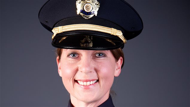 La policière Betty Shelby La policière Betty Shelby