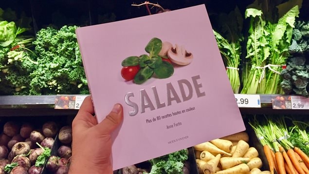 «Salade», d'Anne Fortin contient 84 recettes.