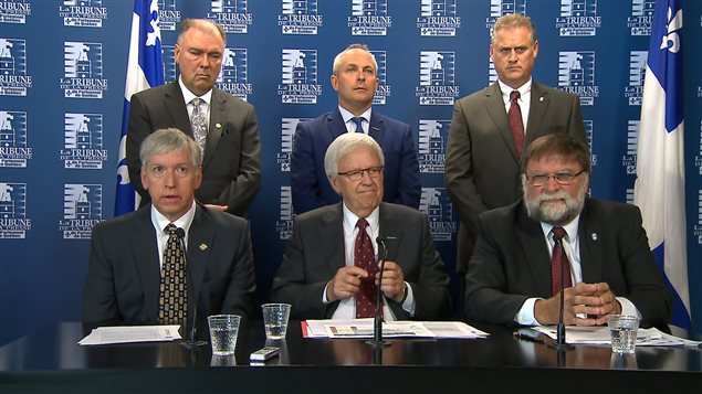 De gauche à droite, les maires de Saint-Bruno-de-Montarville, de Brossard et de Saint-Lambert De gauche à droite, les maires de Saint-Bruno-de-Montarville, de Brossard et de Saint-Lambert