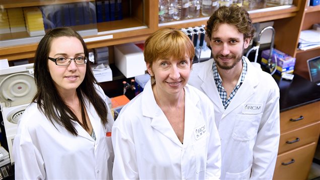 La chercheuse Annie Dumouchel, la professeure Marie Kmita et le chercheur Yacine Kherdjemil La chercheuse Annie Dumouchel, la professeure Marie Kmita et le chercheur Yacine Kherdjemil