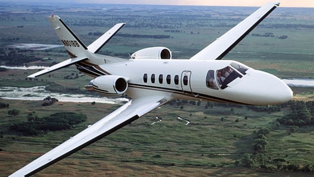 Un avion bimoteur Cessna Citation. Un avion bimoteur Cessna Citation.