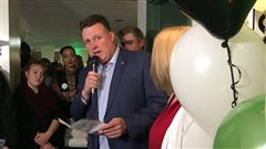 Le maire d'Halifax, Mike Savage, remercie les électeurs pour leur confiance, lors des élections municipales. Le maire d'Halifax, Mike Savage, remercie les électeurs pour leur confiance, lors des élections municipales.