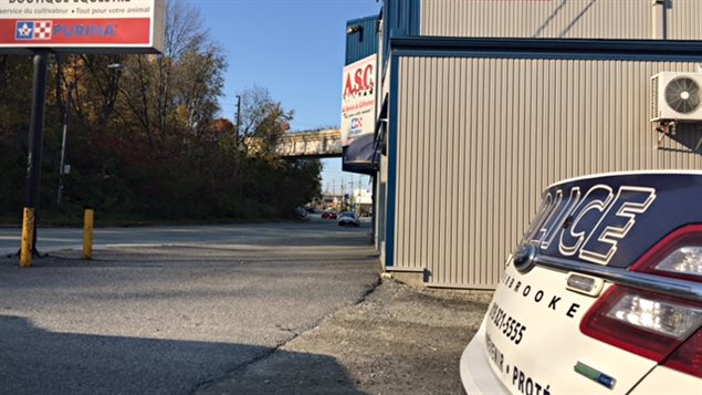 Le commerce ASC de Sherbrooke a souvent ciblé par des vandales Le commerce ASC de Sherbrooke a souvent ciblé par des vandales