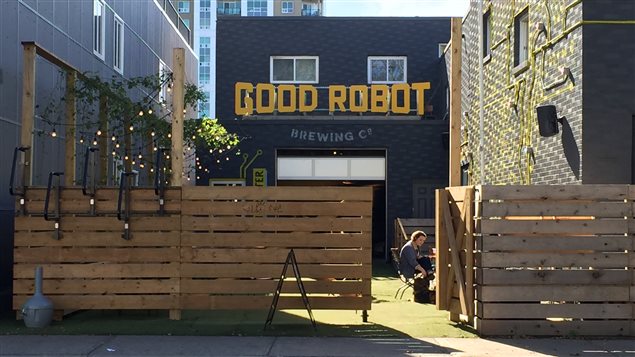 La brasserie Good Robot s'est installée à côté du centre islamique il y a un an et demi. La brasserie Good Robot s'est installée à côté du centre islamique il y a un an et demi.