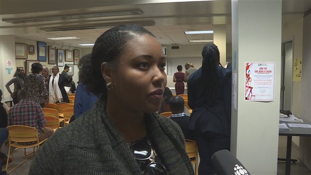Lavinia Lathem de l'organisme African Canadian Legal Clinic a pris part à la rencontre avec la délégation de l'ONU. Lavinia Lathem de l'organisme African Canadian Legal Clinic a pris part à la rencontre avec la délégation de l'ONU.