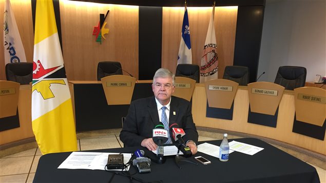 Le maire de Val-d'Or, Pierre Corbeil Le maire de Val-d'Or, Pierre Corbeil