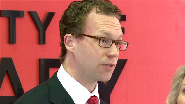 Le ministre de l'Enseignement supérieur, Marlin Schmidt. Le ministre de l'Enseignement supérieur, Marlin Schmidt.